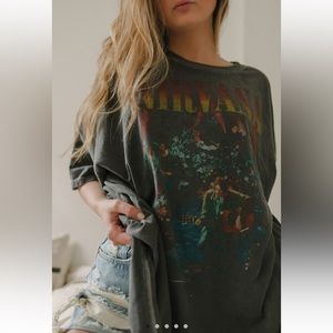 Urban Outfitters nirvana unplugged